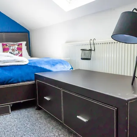 2 Bed House - Sleeps 6 Perfect For Families And Contractors