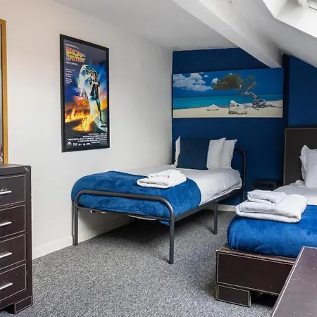 2 Bed House - Sleeps 6 Perfect For Families And Contractors