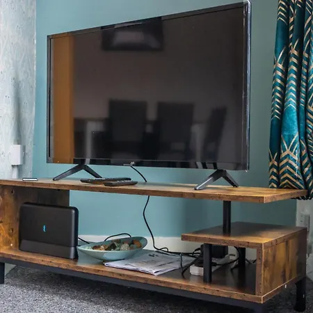 2 Bed House - Sleeps 6 Perfect For Families And Contractors Leeds (West Yorkshire)